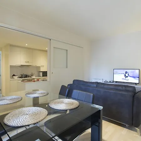Appartement Bravissimo Cort Reial-2b *