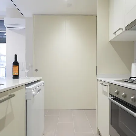 Bravissimo Cort Reial-2b * Girona